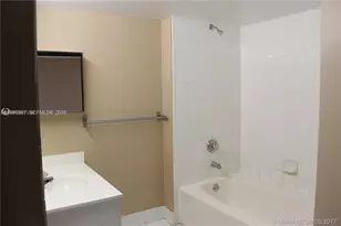 9640 NW 2nd St, Pembroke Pines, FL 33024 - Photo 8