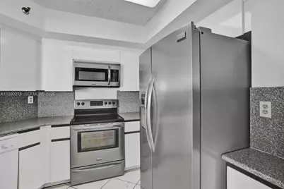 6767 Collins Ave #304, Miami Beach, FL 33141 - Photo 22
