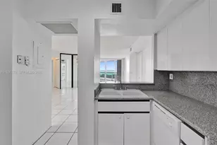 6767 Collins Ave, Miami Beach, FL 33141 - Photo 22