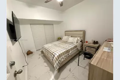 758 NE 34th Ave, Homestead, FL 33033 - Photo 4