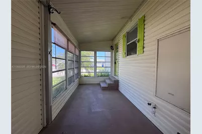 7300 20th St, Florida City, FL 32966 - Photo 8