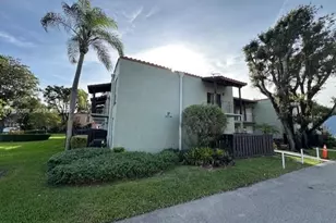 10776 N Kendall Dr, Miami, FL 33176 - Photo 2