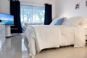 330 SE 2nd St, Hallandale Beach, FL 33009 - Photo 30