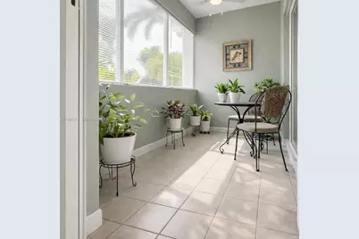 330 SE 2nd St #101G, Hallandale Beach, FL 33009 - Photo 28