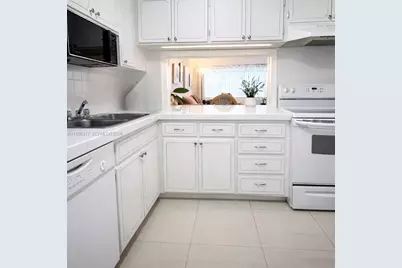 330 SE 2nd St #101G, Hallandale Beach, FL 33009 - Photo 20