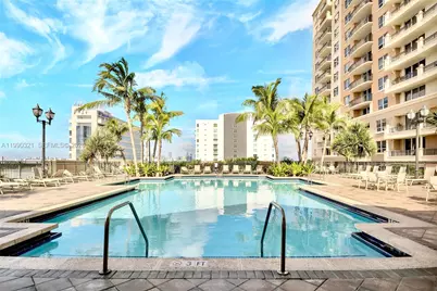 3232 Coral #605, Miami, FL 33145 - Photo 30