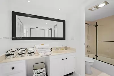 20301 W Country Club Dr #1226, Aventura, FL 33180 - Photo 12