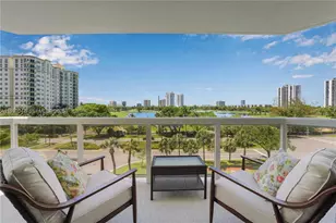 20185 E Country Club Dr, Aventura, FL 33180 - Photo 12