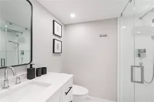 5161 Collins Ave, Miami Beach, FL 33140 - Photo 24