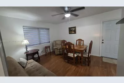609 NE 6th Ct #D, Boynton Beach, FL 33435 - Photo 10