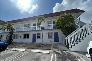 609 NE 6th Ct, Boynton Beach, FL 33435 - Photo 2