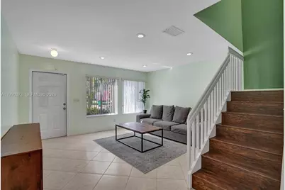 1726 SW 110th Ter, Davie, FL 33324 - Photo 6