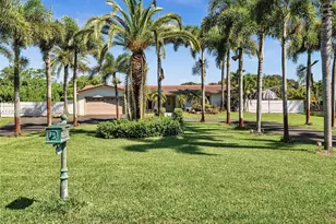14051 SW 15th Ct, Davie, FL 33325 - Photo 10