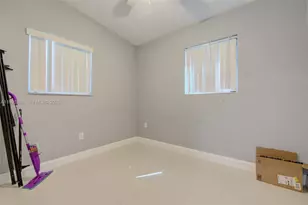 3811 SW 47th Ave, West Park, FL 33023 - Photo 32