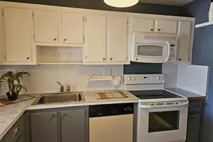 2200 E Hallandale Beach Blvd, Hallandale Beach, FL 33009 - Photo 4