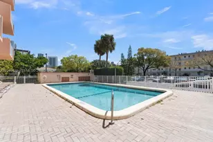 2200 E Hallandale Beach Blvd, Hallandale Beach, FL 33009 - Photo 12