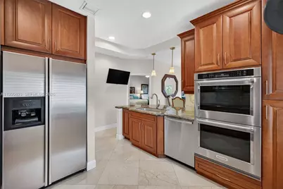 1012 SW 42nd Ave, Deerfield Beach, FL 33442 - Photo 16