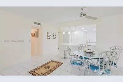 424 SE 10th St #204, Dania Beach, FL 33004 - Photo 18