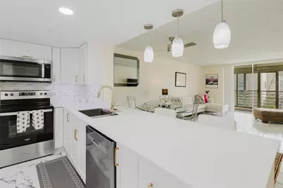 424 SE 10th St #204, Dania Beach, FL 33004 - Photo 14