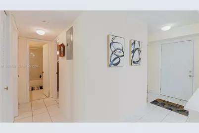 424 SE 10th St #204, Dania Beach, FL 33004 - Photo 40