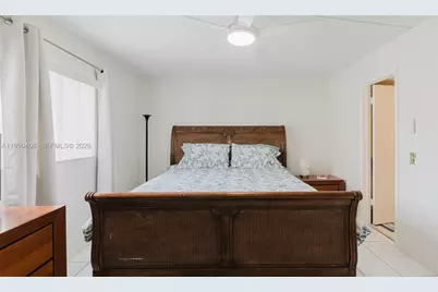 424 SE 10th St #204, Dania Beach, FL 33004 - Photo 30