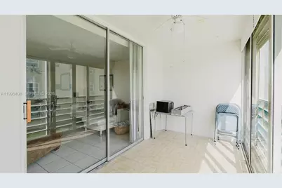 424 SE 10th St #204, Dania Beach, FL 33004 - Photo 48