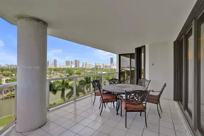 3598 Yacht Club Dr #702, Aventura, FL 33180 - Photo 10