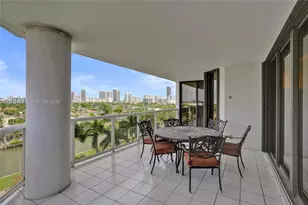 3598 Yacht Club Dr, Aventura, FL 33180 - Photo 10