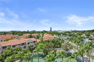 3598 Yacht Club Dr, Aventura, FL 33180 - Photo 40
