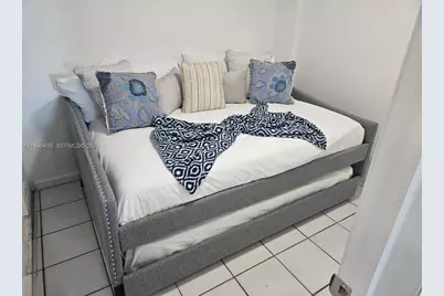 7135 Collins Ave #1821, Miami Beach, FL 33141 - Photo 28
