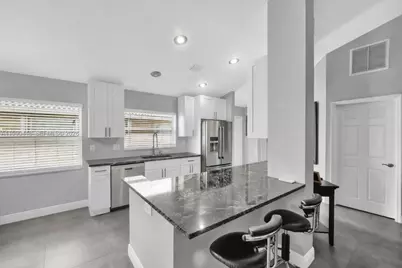 5477 Grande Palm Cir, Delray Beach, FL 33484 - Photo 10