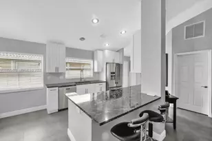 5477 Grande Palm Cir, Delray Beach, FL 33484 - Photo 10