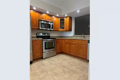 1650 SW 124th Ter #303D, Pembroke Pines, FL 33027 - Photo 1