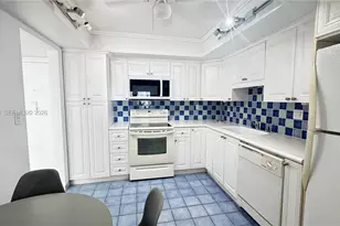 18061 Biscayne Blvd, Aventura, FL 33160 - Photo 4