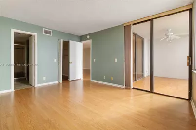 110 Lake Emerald Dr #404, Oakland Park, FL 33309 - Photo 10