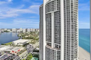 18101 Collins, Sunny Isles Beach, FL 33160 - Photo 32
