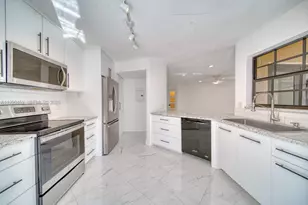 9151 W Sunrise Blvd, Plantation, FL 33322 - Photo 6