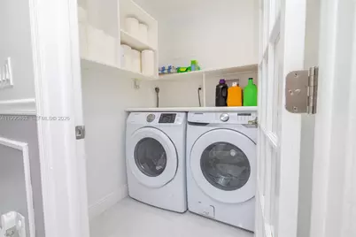 8172 SW 163rd Ct, Miami, FL 33193 - Photo 22