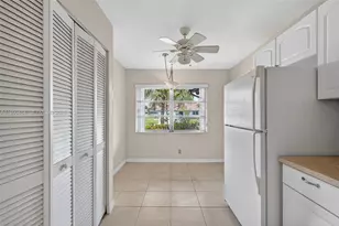 10424 NW 70th Ct, Tamarac, FL 33321 - Photo 6