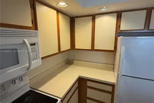 3330 N Pinewalk Dr N, Margate, FL 33063 - Photo 16