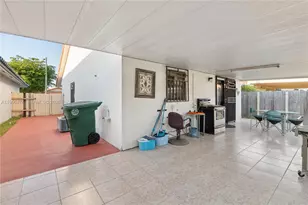 8798 NW 111th Terrace, Hialeah Gardens, FL 33018 - Photo 20