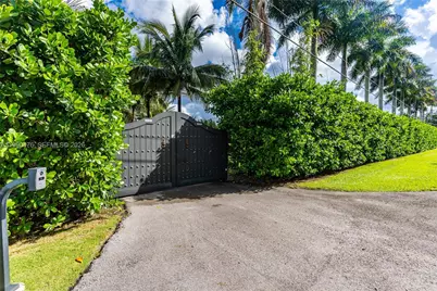 18851 SW 218th St, Miami, FL 33170 - Photo 1