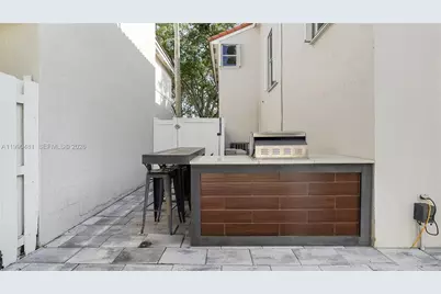 876 Garnet Cir, Weston, FL 33326 - Photo 24