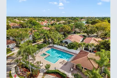 876 Garnet Cir, Weston, FL 33326 - Photo 4