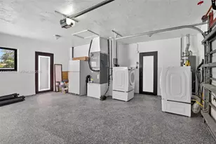 620 Camellia Ct, Plantation, FL 33317 - Photo 38