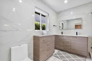 261 NE 47th St, Miami, FL 33137 - Photo 36