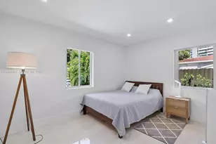 261 NE 47th St, Miami, FL 33137 - Photo 40