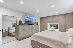 261 NE 47th St, Miami, FL 33137 - Photo 32
