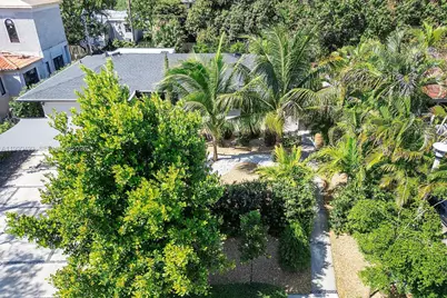 261 NE 47th St, Miami, FL 33137 - Photo 72