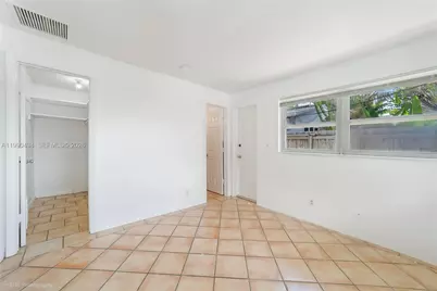 924 NE 17th Ter #1, Fort Lauderdale, FL 33304 - Photo 8